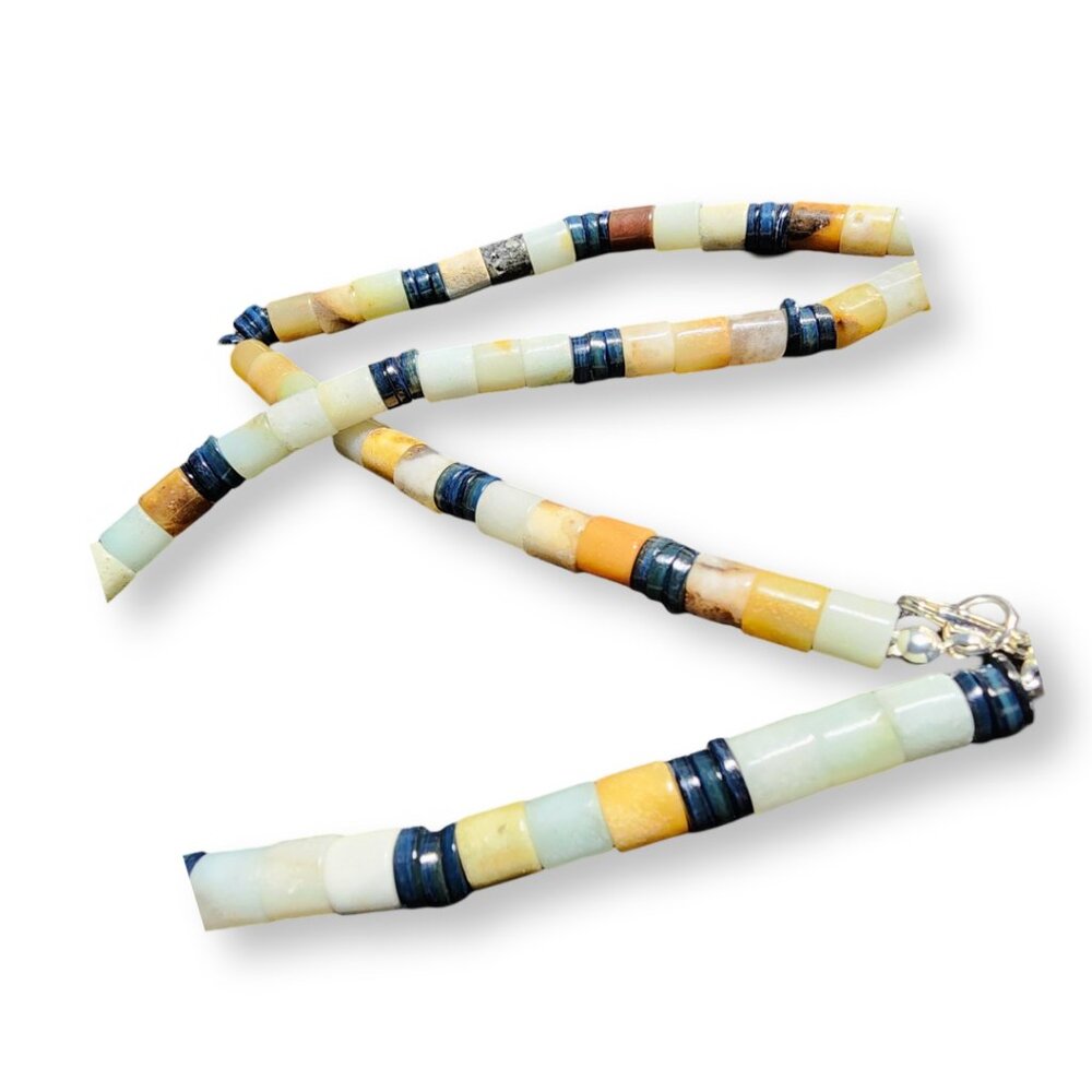 Natural Shell Necklace - Picture 4 of 5